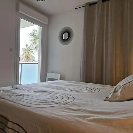 Le Grand Large T2 Climatise A 200 M Plage, Parking Sete